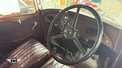 Lot 824 - 1933 VAUXHALL
