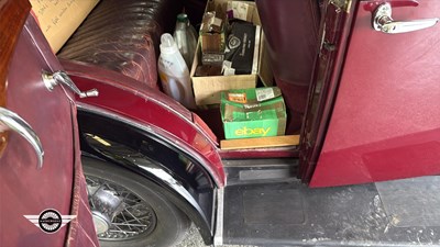 Lot 824 - 1933 VAUXHALL