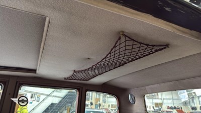 Lot 824 - 1933 VAUXHALL