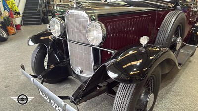 Lot 824 - 1933 VAUXHALL
