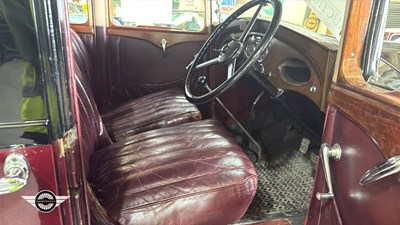 Lot 824 - 1933 VAUXHALL