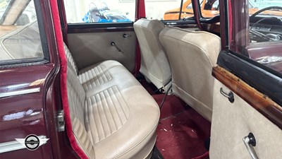 Lot 278 - 1966 SINGER VOGUE