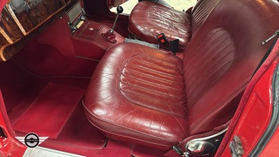 Lot 516 - 1966 JAGUAR 3.4/340