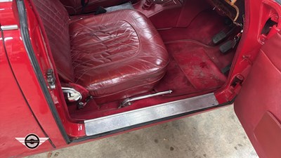 Lot 516 - 1966 JAGUAR 3.4/340