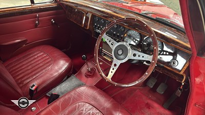 Lot 516 - 1966 JAGUAR 3.4/340