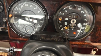 Lot 516 - 1966 JAGUAR 3.4/340