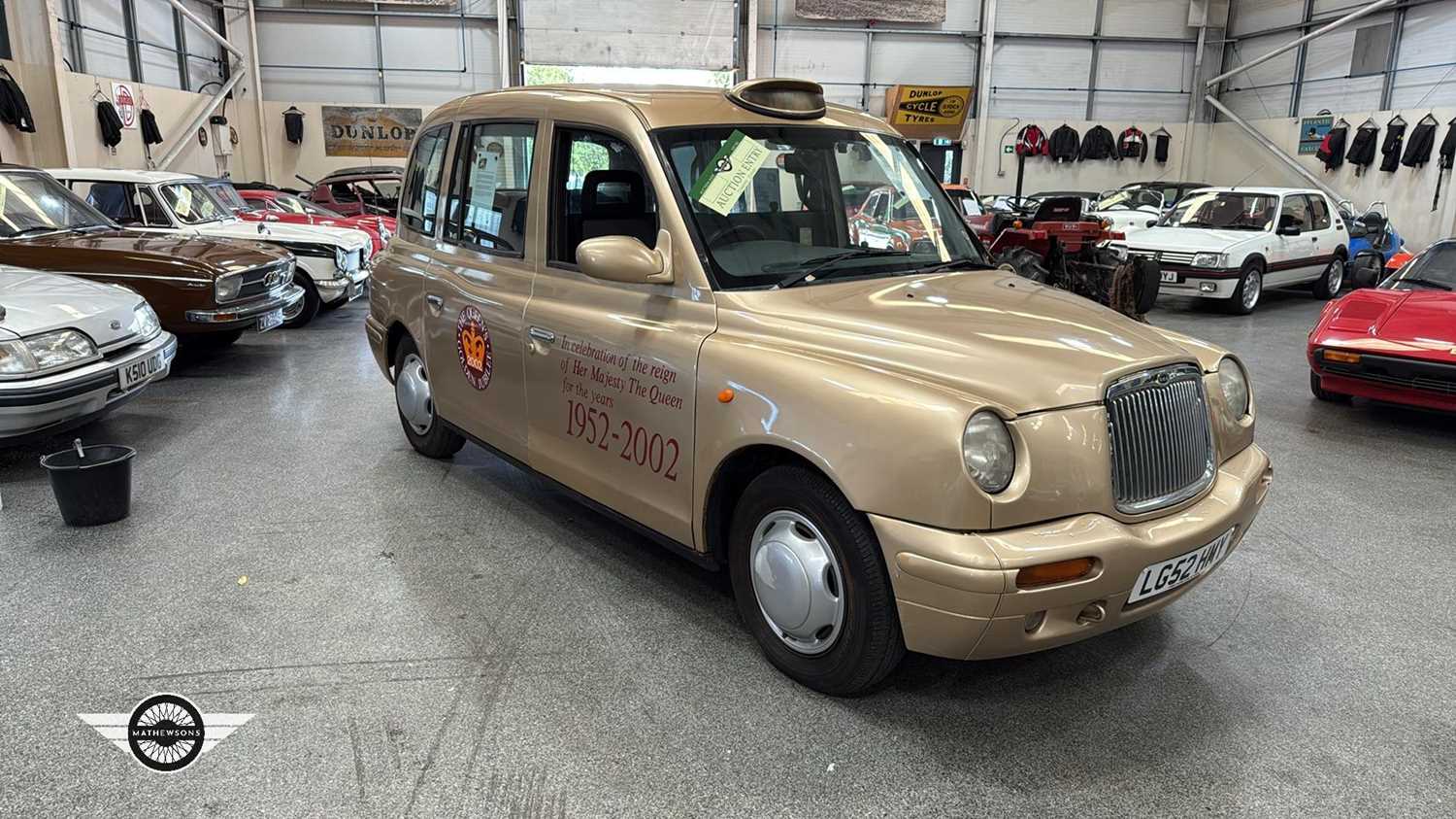 Lot 856 - 2002 LONDON TAXIS INT TXII SILVER AUTO