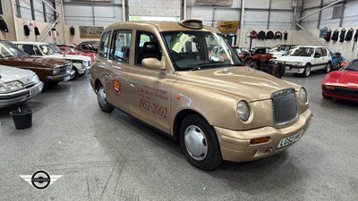 Lot 856 - 2002 LONDON TAXIS INT TXII SILVER AUTO