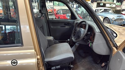 Lot 856 - 2002 LONDON TAXIS INT TXII SILVER AUTO
