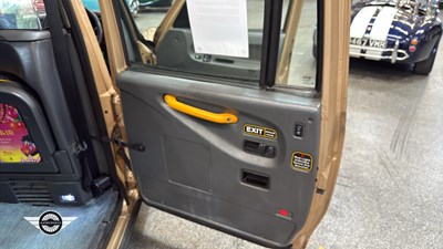Lot 856 - 2002 LONDON TAXIS INT TXII SILVER AUTO
