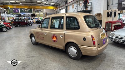 Lot 856 - 2002 LONDON TAXIS INT TXII SILVER AUTO