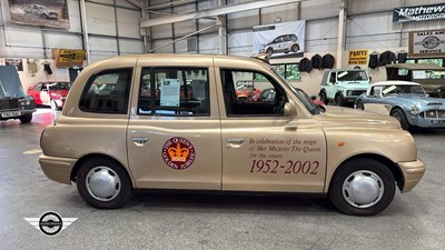 Lot 856 - 2002 LONDON TAXIS INT TXII SILVER AUTO