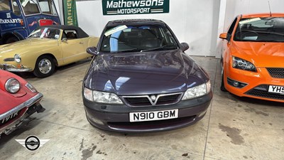 Lot 810 - 1996 VAUXHALL VECTRA CDX V6 AUTO