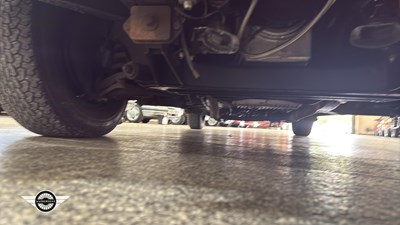 Lot 716 - 1968 DAIMLER V8 250