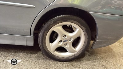 Lot 800 - 1999 FORD MONDEO GHIA X
