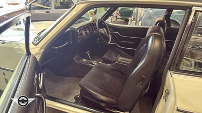 Lot 814 - 1976 FORD CAPRI II GHIA AUTO