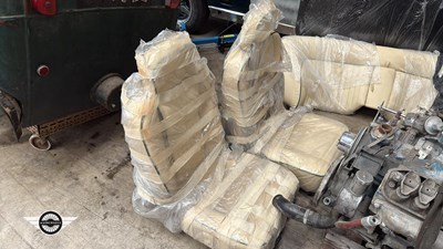 Lot 828 - 1971 JENSEN