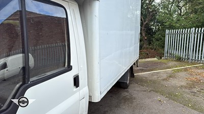 Lot 6 - 2004 FORD TRANSIT 350 LWB
