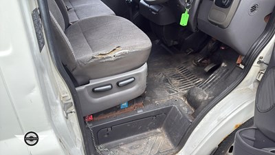 Lot 6 - 2004 FORD TRANSIT 350 LWB