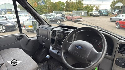 Lot 6 - 2004 FORD TRANSIT 350 LWB