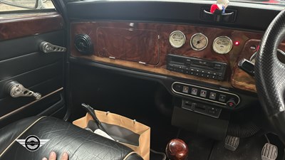 Lot 8 - 1999 ROVER MINI COOPER