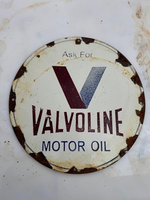 Lot 475 - VALVOLINE MOTOR OIL ENAMEL SIGN 12" DIA