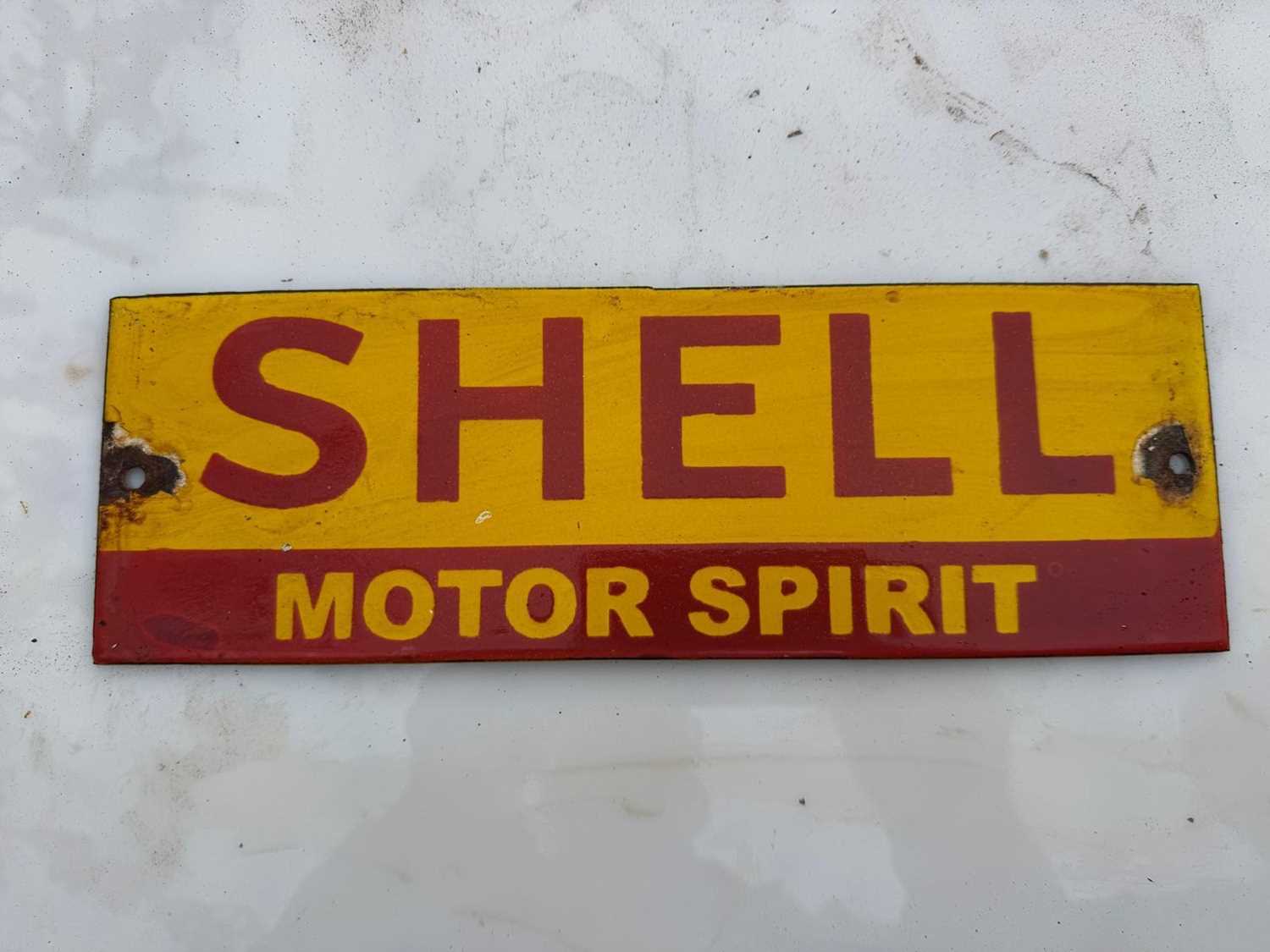 Shell Speed Symbol Lot 765 - SHELL MOTOR SPIRIT ENAMEL SIGN 12