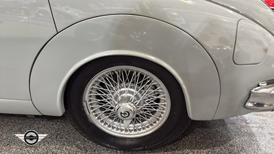 Lot 884 - 1964 DAIMLER