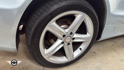 Lot 4 - 2003 MERCEDES SL500 AUTO