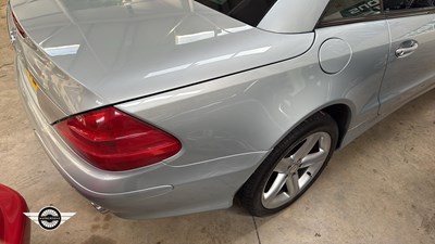 Lot 4 - 2003 MERCEDES SL500 AUTO