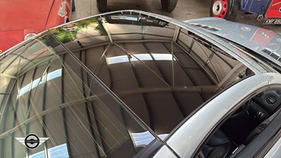 Lot 4 - 2003 MERCEDES SL500 AUTO