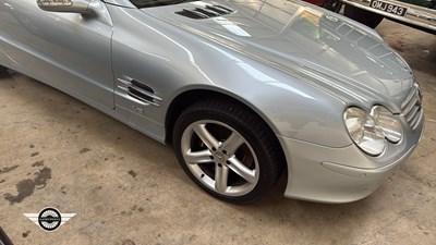 Lot 4 - 2003 MERCEDES SL500 AUTO