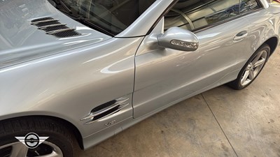 Lot 4 - 2003 MERCEDES SL500 AUTO