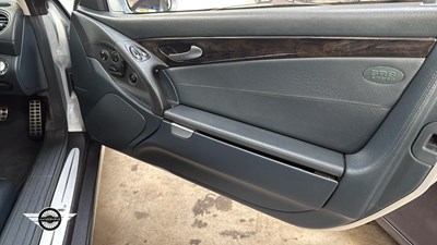 Lot 4 - 2003 MERCEDES SL500 AUTO