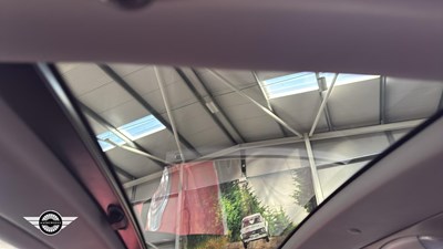 Lot 4 - 2003 MERCEDES SL500 AUTO