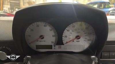 Lot 692 - 2003 VAUXHALL VX 220