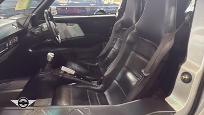 Lot 692 - 2003 VAUXHALL VX 220
