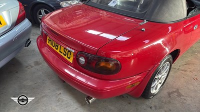 Lot 694 - 1997 MAZDA MX-5