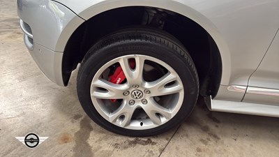 Lot 720 - 2006 VOLKSWAGEN TOUAREG V10 TDI AUTO
