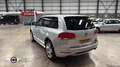Lot 720 - 2006 VOLKSWAGEN TOUAREG V10 TDI AUTO
