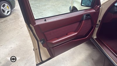 Lot 880 - 1986 MERCEDES 260 E AUTO