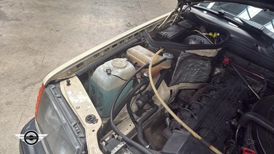 Lot 880 - 1986 MERCEDES 260 E AUTO