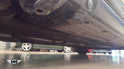 Lot 880 - 1986 MERCEDES 260 E AUTO