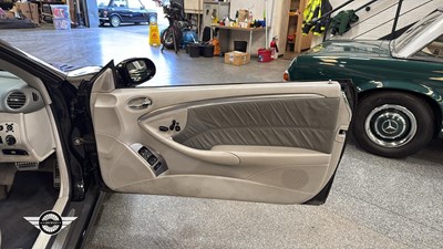 Lot 238 - 2003 MERCEDES CLK 500 AVANTGARDE AUTO