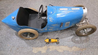 Lot 161 - BUGATTI METAL CHILDS PEDAL CAR & SCALE MODEL BUGATTI CAR