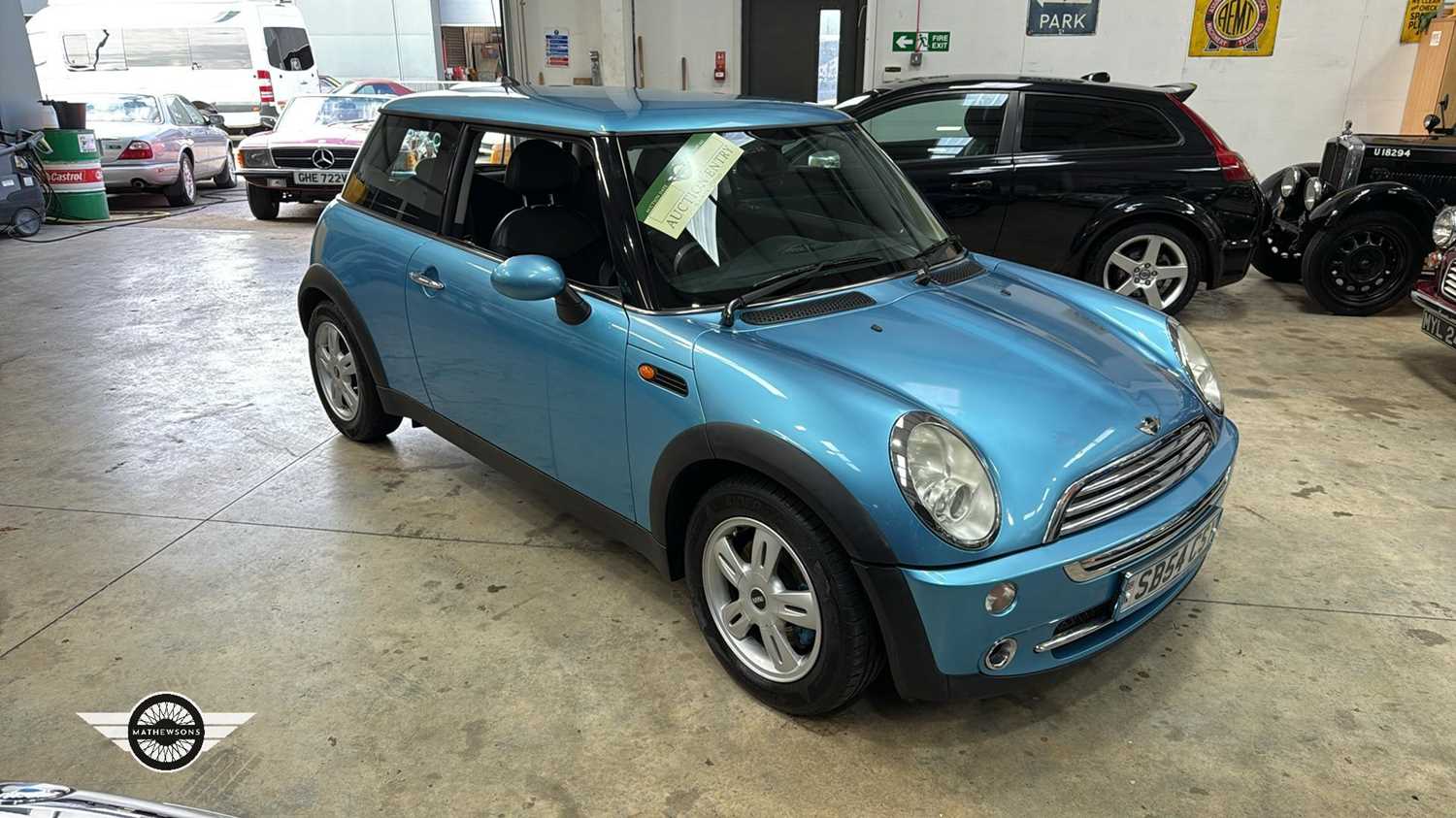 Lot 562 - 2004 MINI ONE