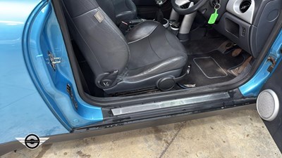 Lot 562 - 2004 MINI ONE