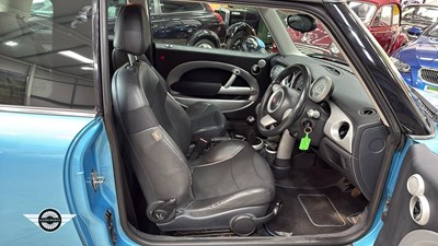 Lot 562 - 2004 MINI ONE