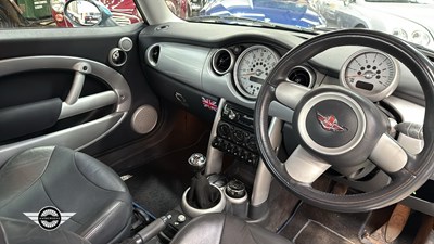 Lot 562 - 2004 MINI ONE