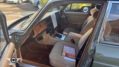 Lot 722 - 1975 JAGUAR XJ 3.4 AUTO